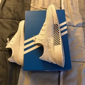 Adidas Deerupt Runner